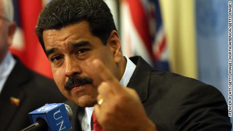 Il presidente assediato Nicolas Maduro.