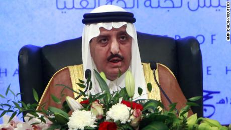 Il principe Ahmed bin Abdulaziz al Saud era tra i detenuti, le persone che avevano familiarità con la questione hanno riferito al WSJ.