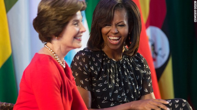 Michelle Obama e Laura Bush prendono parte allo speciale concerto di Global Citizen per condividere messaggi di ringraziamento