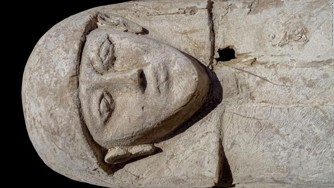 Mummie scoperte in un pozzo funerario in Egitto