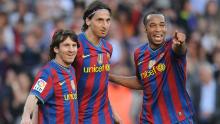Henry con Lionel Messi (a sinistra) e Zlatan Ibrahimovic (al centro) a Barcellona.
