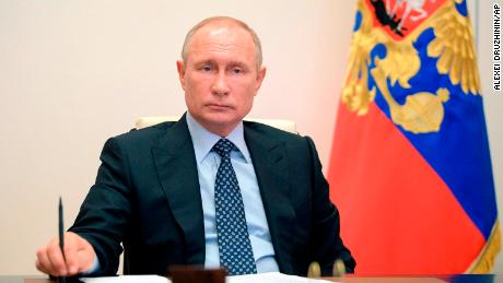 Il coronavirus raggiunge livelli record in Russia, momento pericoloso per Putin