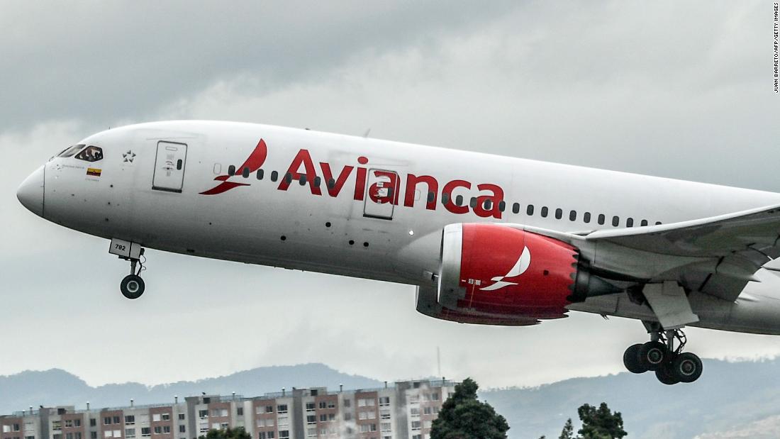 Avianca, una delle maggiori compagnie aeree dell'America Latina, ha presentato istanza di fallimento