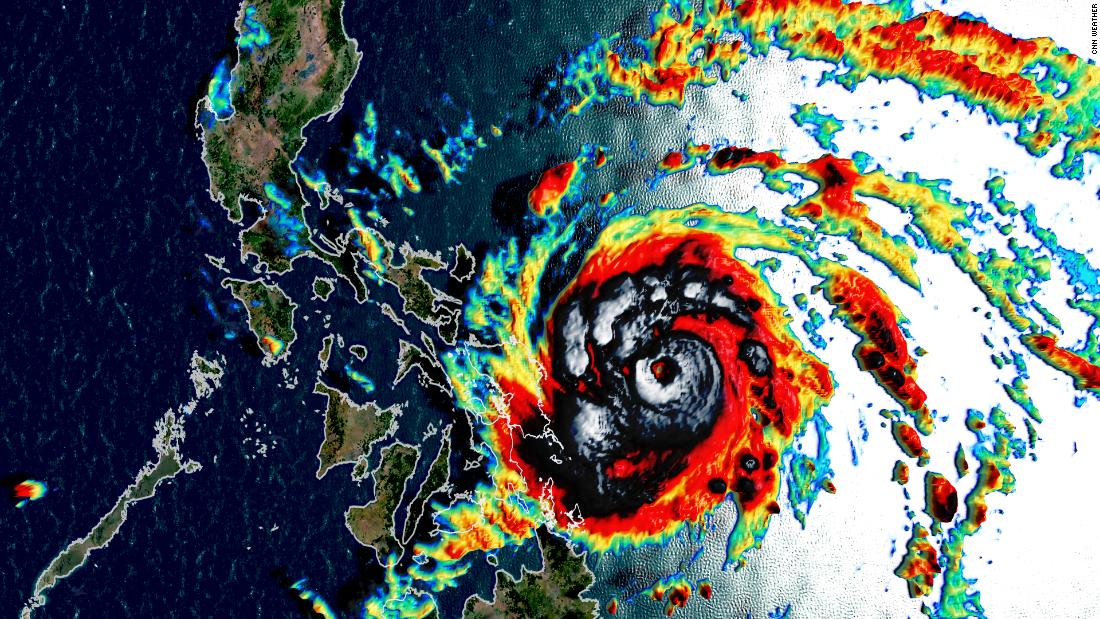 Il tifone Vongfong si intensifica rapidamente mentre si avvicina alle Filippine