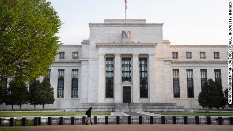 Bassi tassi di Fed puniranno le persone che risparmiano
