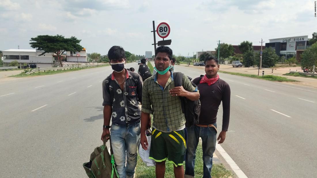 India: confinamento di Coronavirus: un uomo atroce percorre 1.250 miglia a casa ... a piedi