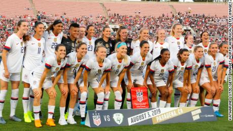 Il giudice respinge i reclami per la parità di retribuzione dalla squadra nazionale di calcio femminile degli Stati Uniti
