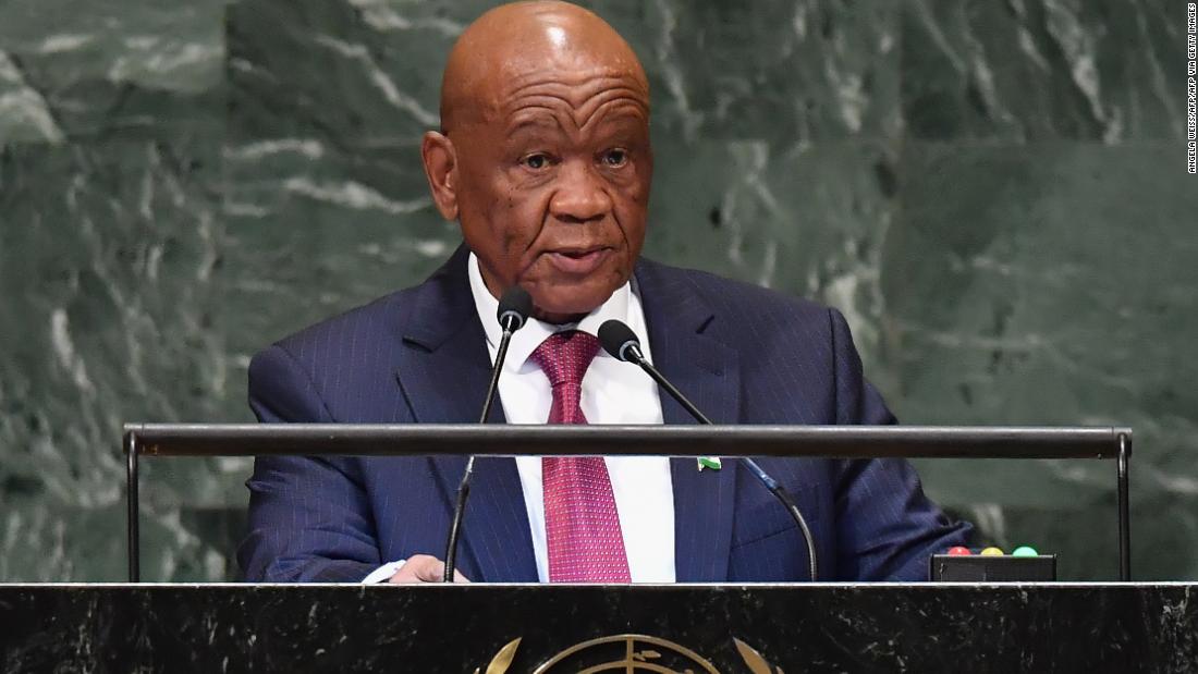 Il primo ministro del Lesotho Thomas Thabane si dimetterà
