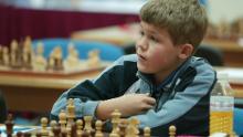 Carlsen ha partecipato al torneo di scacchi di Dubai Open nel 2004 all'età di 13 anni.