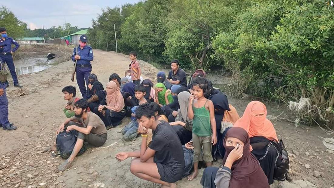 Rohingya: rifugiati bloccati in mare trasferiti nell'isola controversa dopo l'atterraggio in Bangladesh