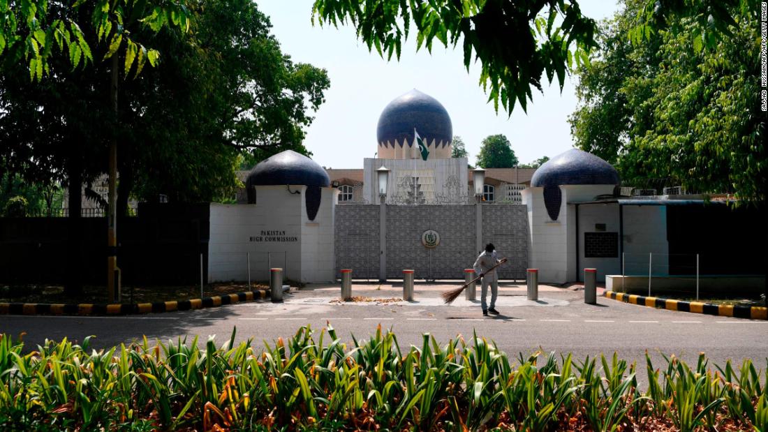 L'India accusa due funzionari dell'ambasciata pakistana di spionaggio e ordina loro di lasciare il paese