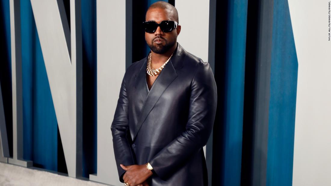 Kanye West dona $ 2 milioni e paga le tasse per la figlia di George Floyd
