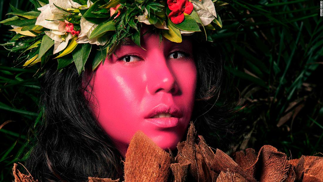 I suggestivi ritratti di Namsa Leuba catturano il terzo sesso di Tahiti