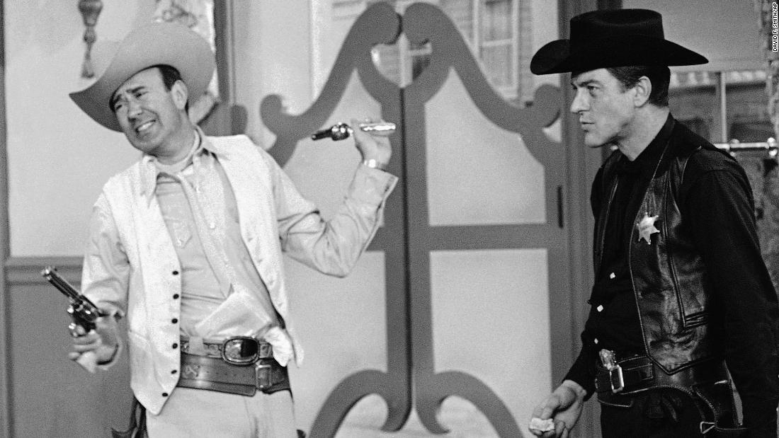 `` The Dick Van Dyke Show '' rimane un traguardo iconico nella lunga lista di Carl Reiner
