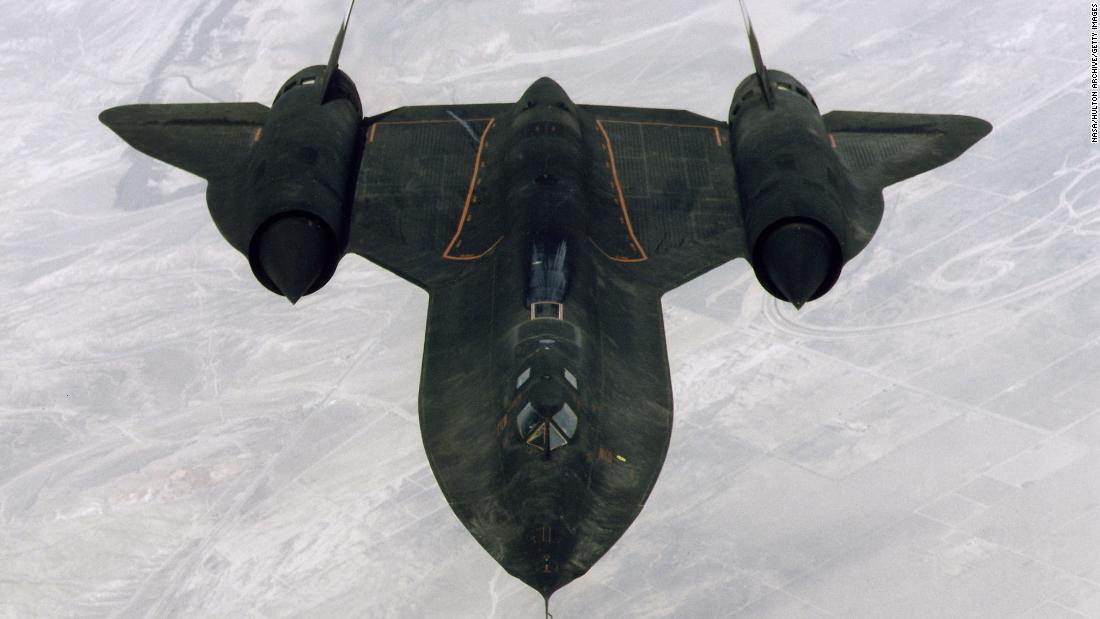 SR-71 Blackbird: l'aereo spia della guerra fredda è ancora il più veloce del mondo