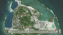 Immagini di DigitalGlobe scattate nell'aprile 2016 su Woody Island nel Mar Cinese Meridionale. 