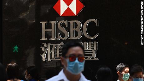 HSBC riprende il piano per tagliare 35.000 posti di lavoro