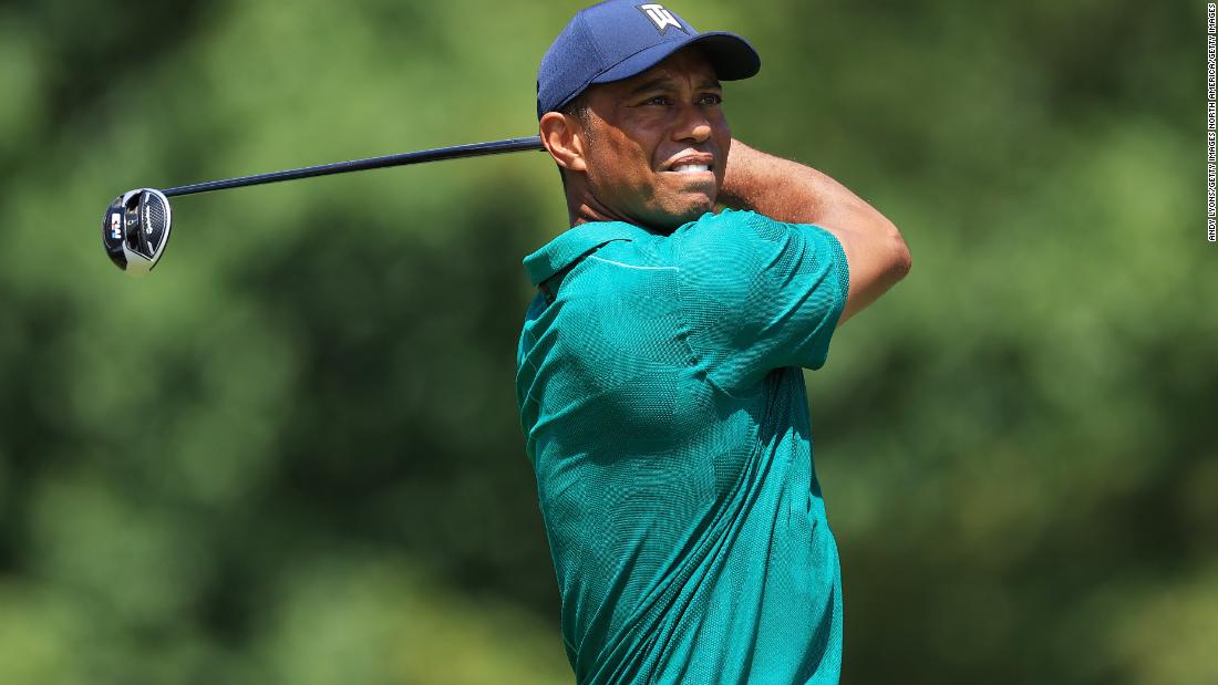 Tiger Woods colpisce 1-under 71 nel terzo round del Memorial