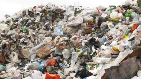 Il divieto di riciclaggio in Cina ha inviato plastica americana in Malesia. Ora non lo vogliono più - e poi?