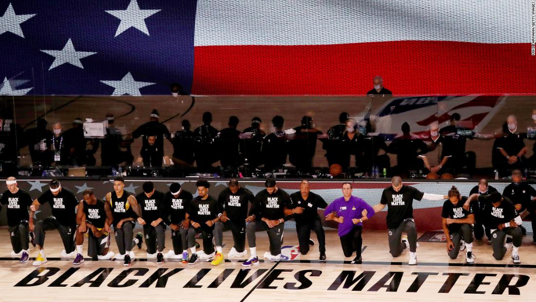 La stagione NBA ricomincia con un cenno al Black Lives Matter e 2 partite che si sono sviluppate nel tempo