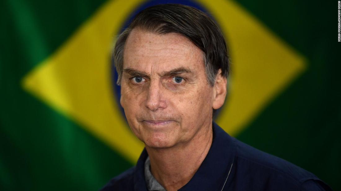 Jair Bolsonaro del Brasile è stato sottoposto a screening polmonare coronavirus "ma va tutto bene"